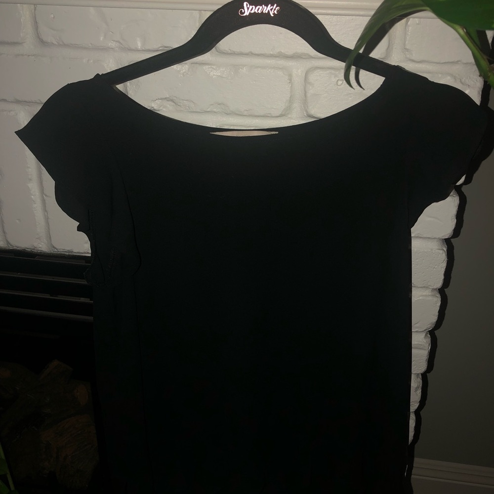 Loft career top with short butterfly sleeves